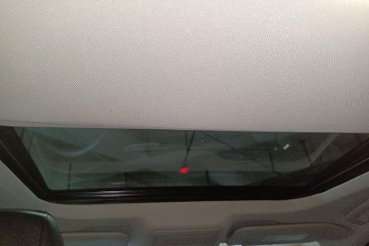 Used Ford Mondeo 2023 EcoBoost 180 Luxury Model Headliner