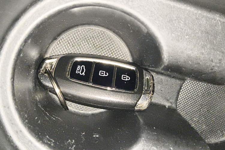 Used Hyundai Elantra 2021 1.5L CVT LUX Prestige Edition Vehicle Key