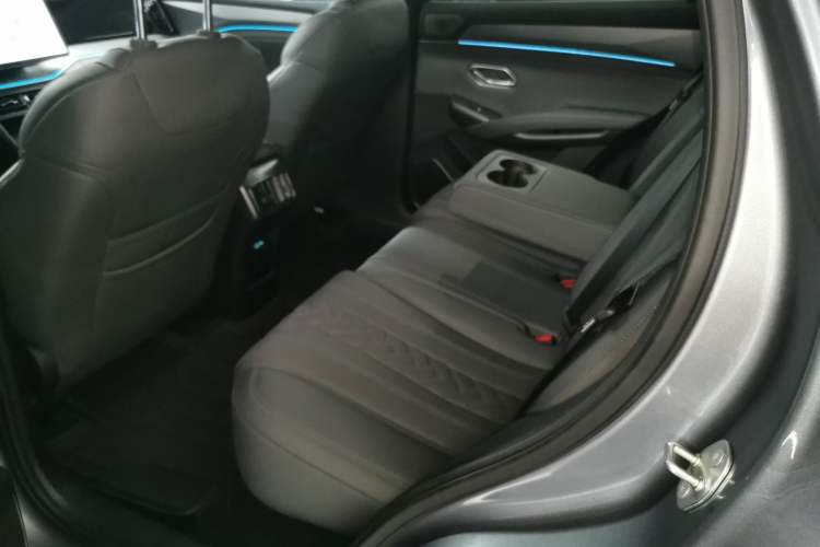 Used BYD Song L DM-i 2025 Intelligent Driving Version 112 km Beyond-Range Type Left Rear Seat