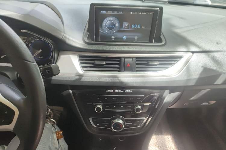 Used CHANGAN Alsvin V7 2015 1.6L Manual Enjoyment Model China IV Standard