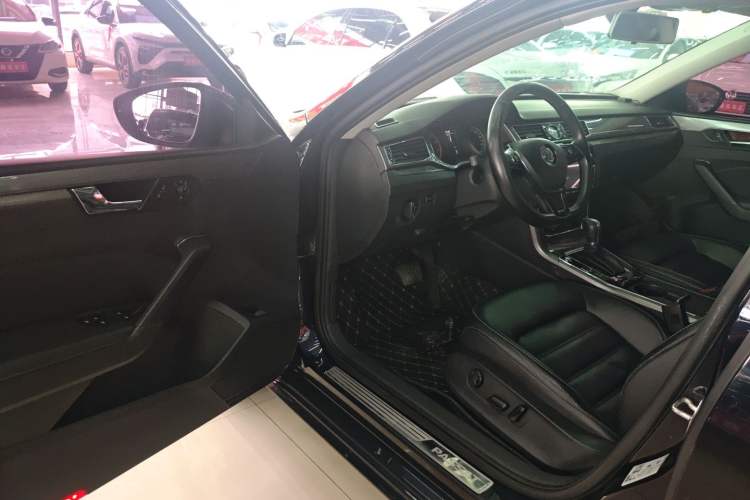 Used Volkswagen Passat 2017 330TSI DSG Luxury Edition