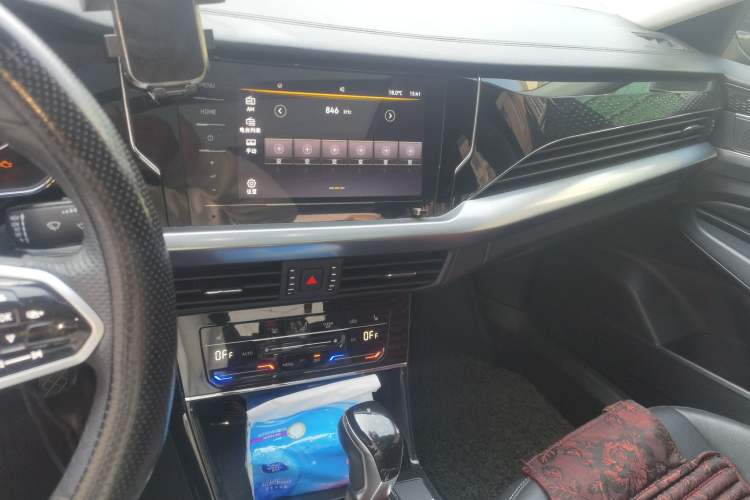 Used Volkswagen Passat 2023 Revised 330TSI Starry Elite Edition Audio And AC Panel