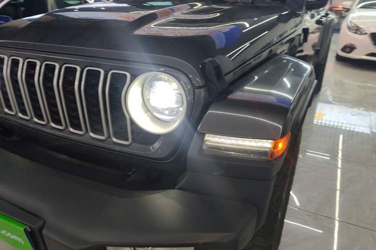 Used Jeep Wrangler 2024 2.0T Sahara Four-Door Edition
