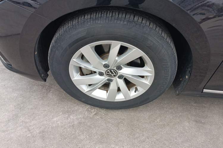 Used Volkswagen Passat 2021 280TSI Business Edition Left Front Wheel Hub