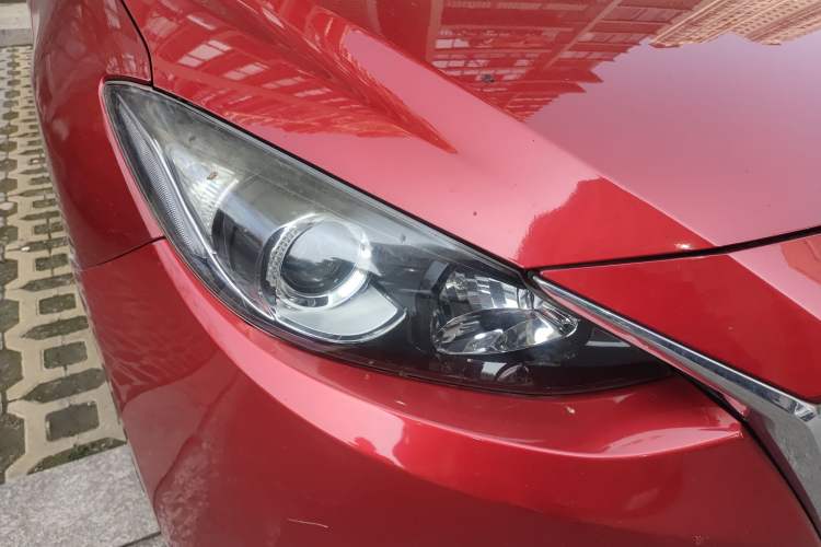 Used Mazda Mazda 3 Axela 2016 Sedan 1.5L Automatic Luxury Model