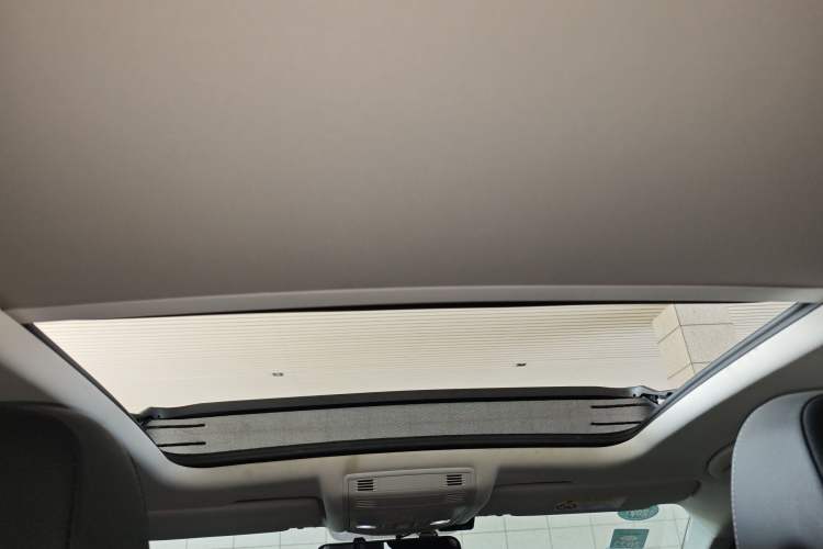 Used Volkswagen T-ROC 2020 280TSI DSG Two-Wheel Drive Comfort Version