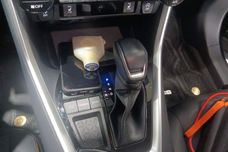 Used Toyota RAV4 2024 2.0L CVT Two-Wheel Drive Fashion Plus Edition
