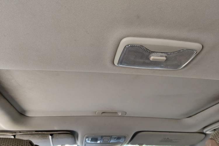 Used CHANGAN Eado 2012 1.6L Automatic Prestige Model China IV Standard Headliner