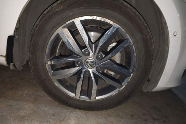 Used Volkswagen Golf 2017 230TSI Automatic Luxury Million-Vehicle Commemorative Edition
