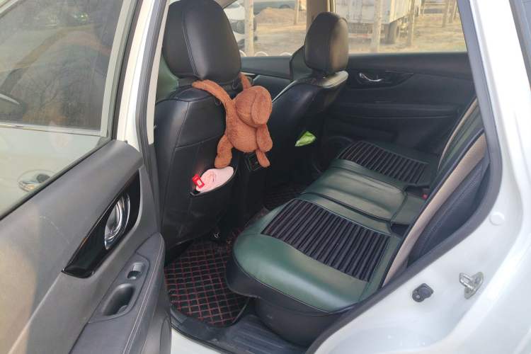 Used Nissan X-Trail 2020 2.0L XL Premium CVT 2WD SmartConnect Luxury Edition Left Rear Seat