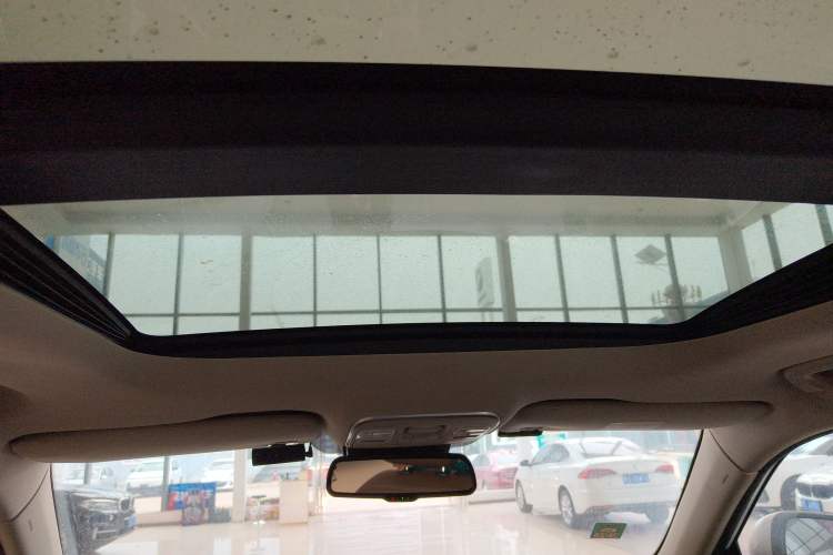 Used Geely Auto Emgrand X7 Sport 2016 1.8TD Automatic ZhiZun Version Headliner