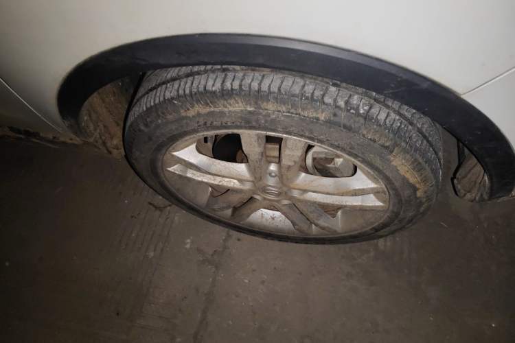 Used CHANGAN CS35 2017 1.6L Automatic Luxury Model Right Front Wheel Hub