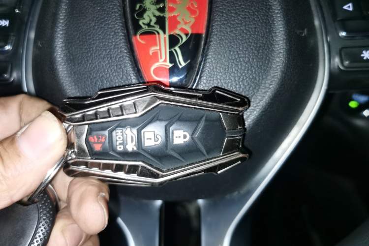 Used Roewe i5 2020 1.5L Automatic 4G Connect Luxury Flagship Edition