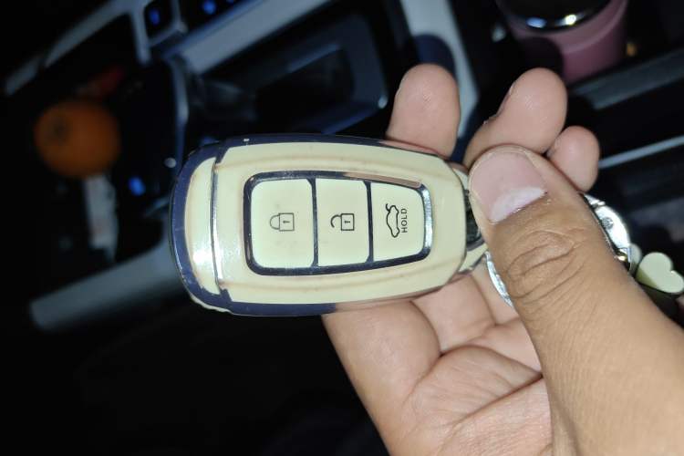 Used Hyundai ix35 2023 Musso 2.0L Prestige LUX Edition Vehicle Key