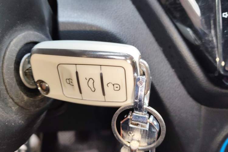 Used Kia K2 2015 Sedan 1.4L Manual Transmission GL