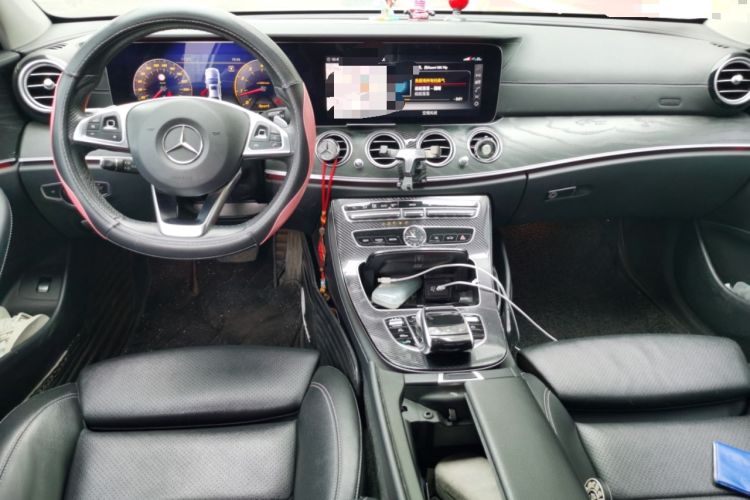 Used Mercedes-Benz E-Class 2016 E 200 L Sport Edition Center Console