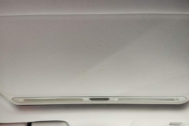 Used MG GT 2016 1.5L Automatic Value-Added Luxury Edition Headliner