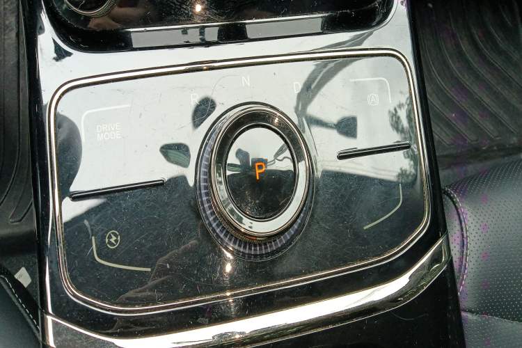 Used NETA U 2022 Zhi400 Pro Ternary Lithium
