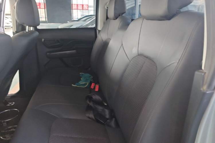 Used Great Wall Wingle 5 2021 1.5T Two-Wheel Drive "Dry Meal" Value Edition with an Extra-Long 1820mm Cargo Bed Equipped with GW4G15K Engine Left Rear Seat