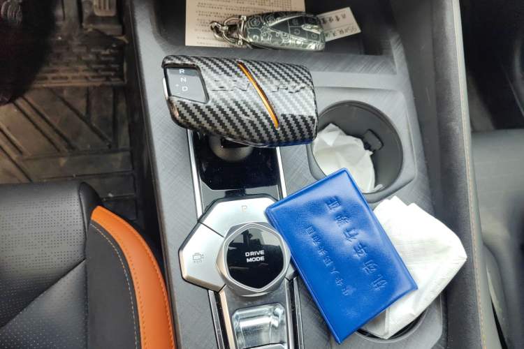 Used CHANGAN UNI-V 2022 2.0T Sporty Version Gear Lever