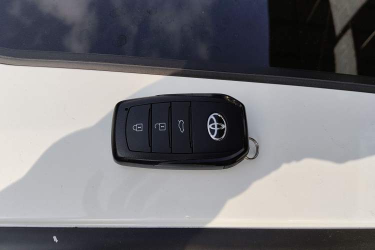 Used Toyota Corolla 2024 1.8L Smart Electric Hybrid Dual-Engine Elite Edition
