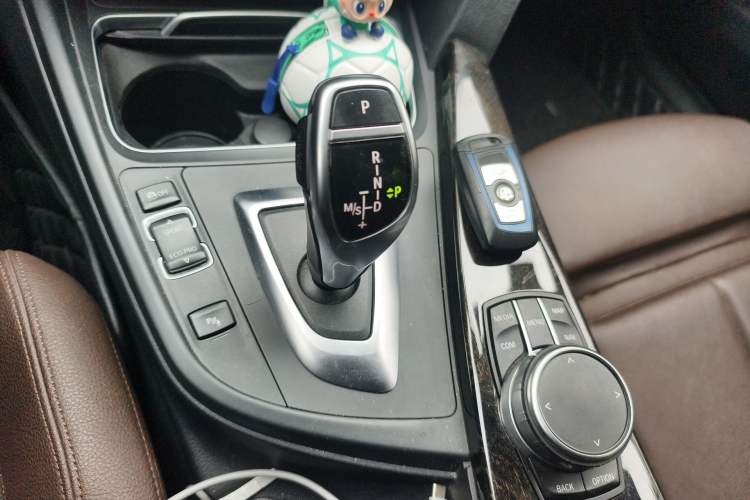 Used BMW 3 Series 2019 320Li M Sport Night Edition Gear Lever