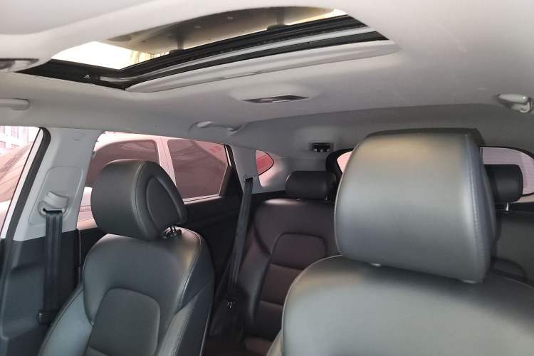 Used Hyundai Tucson 2015 1.6T Dual-Clutch Two-Wheel-Drive Smart Model
