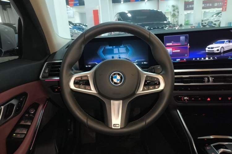 Used BMW i3 2024 eDrive 35 L
