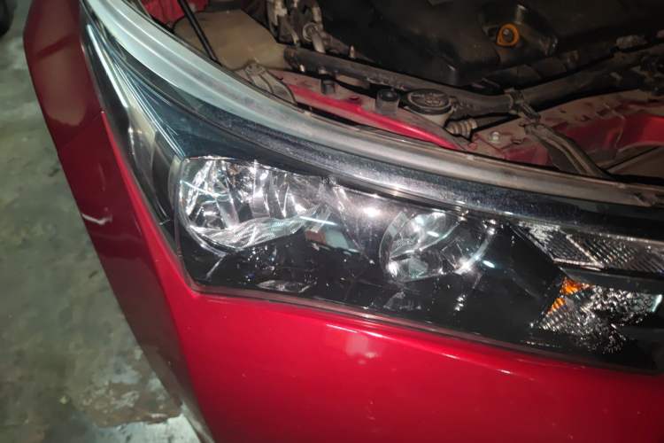 Used Toyota Corolla 2014 1.6L CVT GL-i Right Front Headlight