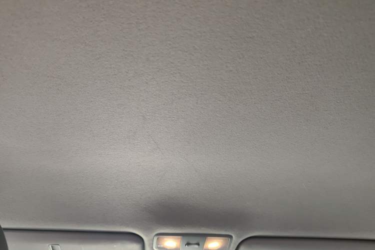 Used Hyundai Verna (older generation) 2014 1.4L Automatic Smart GLS Headliner