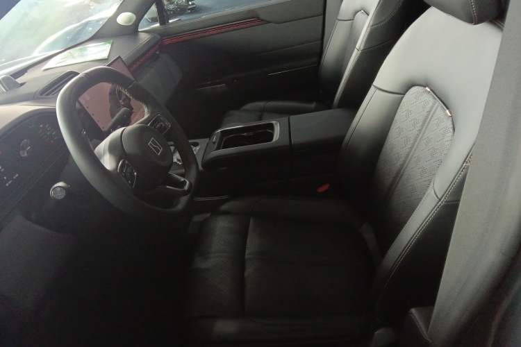 Used Zeekr 7X 2025 100kWh Long-Range All-Wheel Drive Intelligent Driving Version Left Front Seat