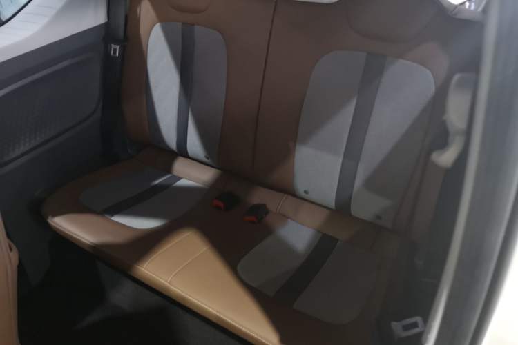 Used Wuling Hongguang MINIEV 2022 GAMEBOY 200km Gaming Edition with Lithium Iron Phosphate