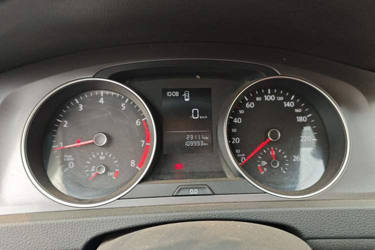 Used Volkswagen Golf 2016 1.6L Manual Fashion Edition Instrument Cluster