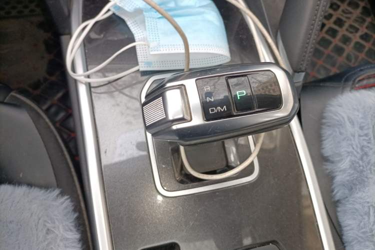 Used Haval H6 2018 Red-Label Sport Edition 1.5T Automatic Two-Wheel Drive Elite Model Gear Lever