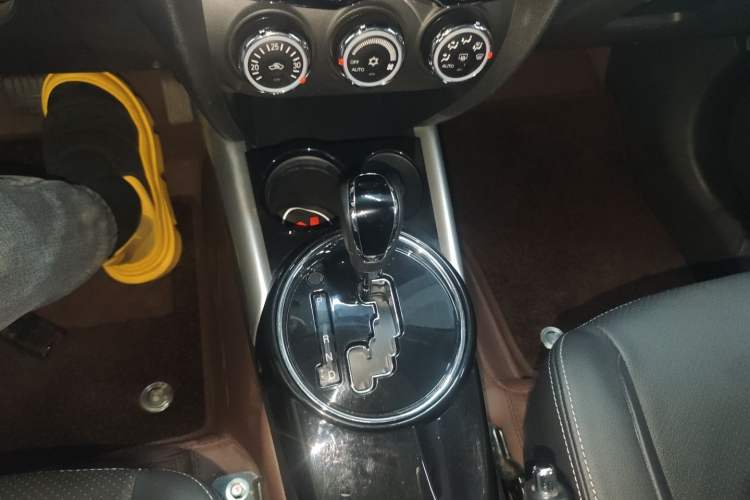 Used Mitsubishi ASX 2018 2.0L CVT Two-Wheel Drive Deluxe Edition
