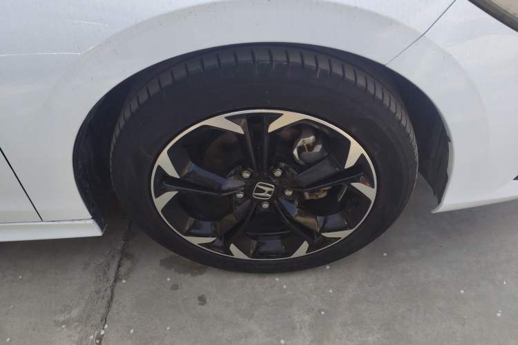 Used Honda Civic 2022 240TURBO CVT Dynamic Edition Right Front Wheel Hub