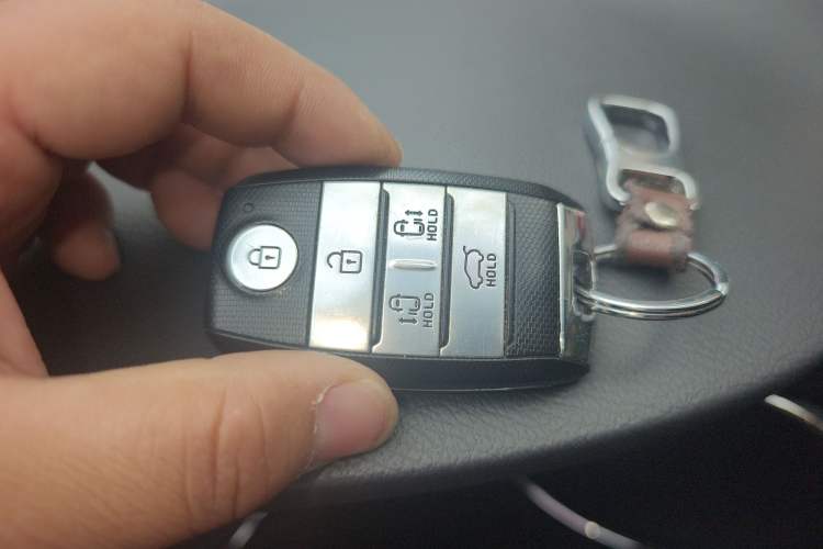 Used Kia Carnival 2015 3.3 GDI Flagship Version China V Standard Vehicle Key