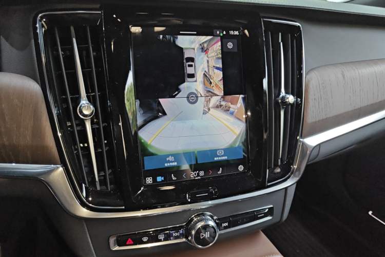 Used Volvo S90 New Energy 2024 Plug-in Hybrid Four-Wheel Drive Long-Range Luxury Smart Edition Audio And AC Panel