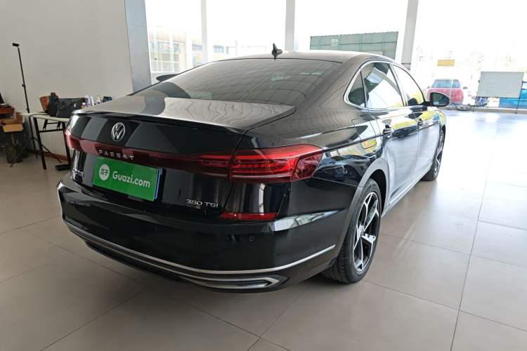 Used Volkswagen Passat 2024 380TSI Starry Dragon Edition
