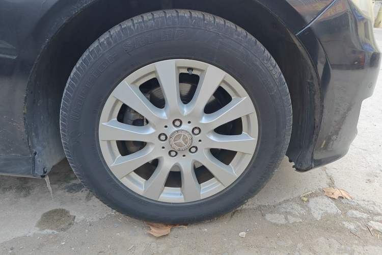 Used Mercedes-Benz R-Class 2010 R 350 L 4MATIC