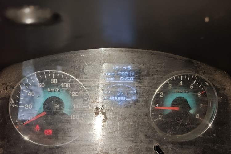 Used Jinbei New Hiace X30L 2016 1.3L Wealth Edition DLCG12 Odometer Close Up
