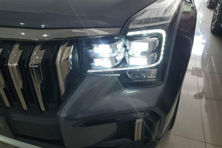 Used GAC Trumpchi GS8 2020 GS8S 390T Two-Wheel Drive Luxury Smart Connectivity Version