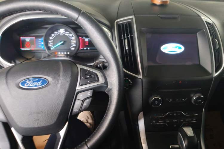 Used Ford Edge 2016 EcoBoost 245 Four-Wheel Drive Titanium Edition 7-Seater
