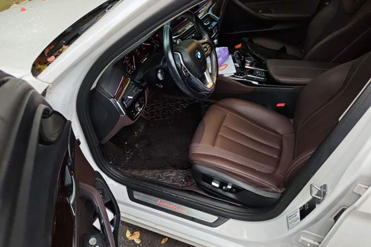 Used BMW 5 Series 2019 525Li Luxury Package Driver Seat