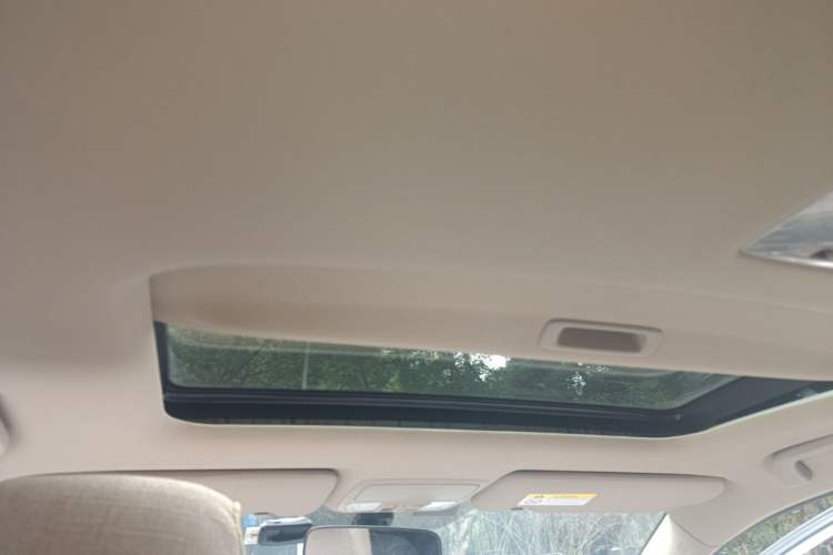 Used Honda CR-V 2016 2.0L two-wheel drive Urban Edition