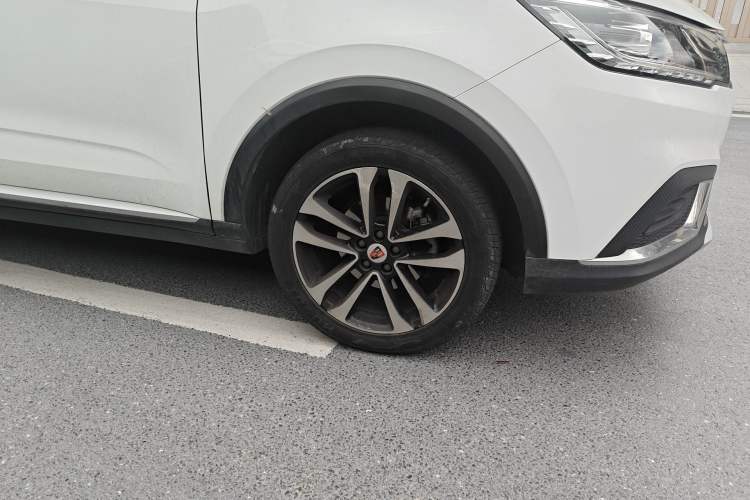 Used Roewe RX3 2020 1.6L CVT 4G Connected Ultra-Fun Elite Edition Right Front Wheel Hub