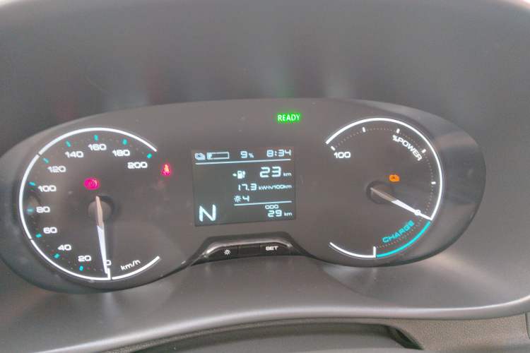 Used Wuling Hongguang New Energy 2024 All-Electric Model 300KM Practical Version
