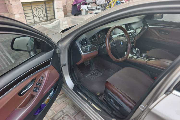 Used BMW 5 Series 2014 525Li Leading Model