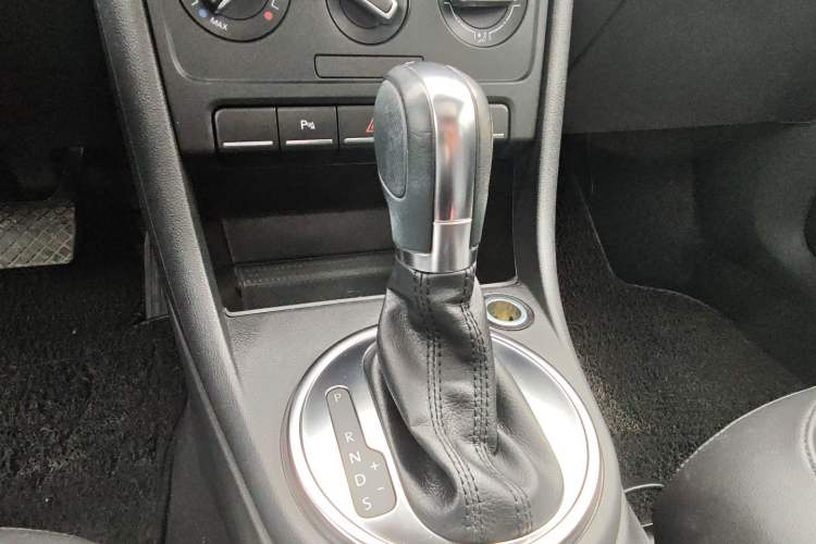 Used Volkswagen Beetle 2013 1.4 TSI Comfort Model
