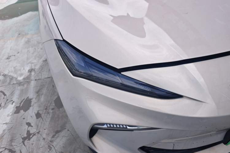 Used MG ES5 2025 525max Rear-Drive Intelligent Driving Version Right Front Headlight